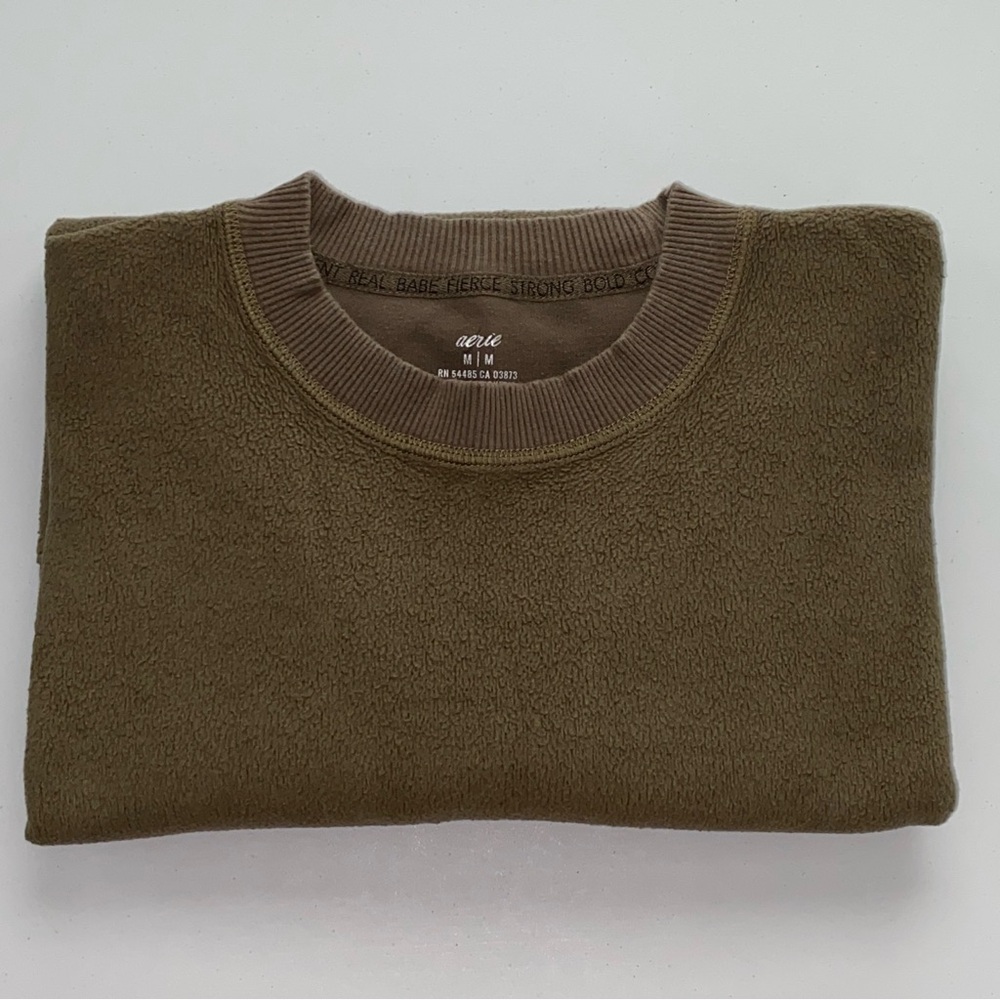 Aerie Oversized Cozy Fleece Olive Green with Side Slits Sweater - Picture 4 of 10